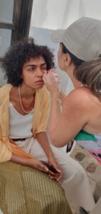 Detrás de cámara Look editorial moda de lujo enfoque internacional International Makeup Artist.