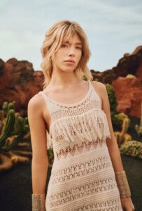 Look editorial moda de lujo enfoque internacional International Makeup Artist