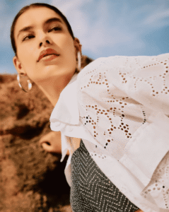 Maquillaje beauty editorial piel radiante campaña Meme Road Lanzarote Almudena Persa